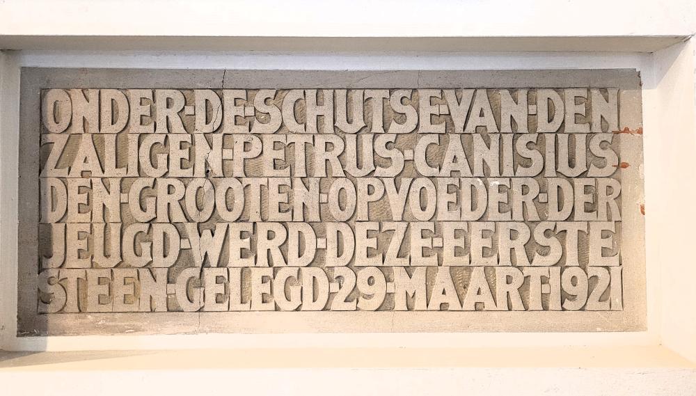 meeussenstraat 13 Petrus Canisiusschool
